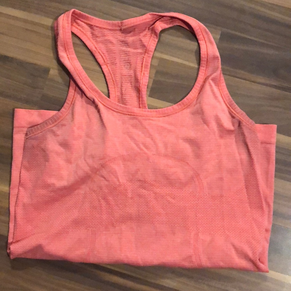 Lululemon tank top